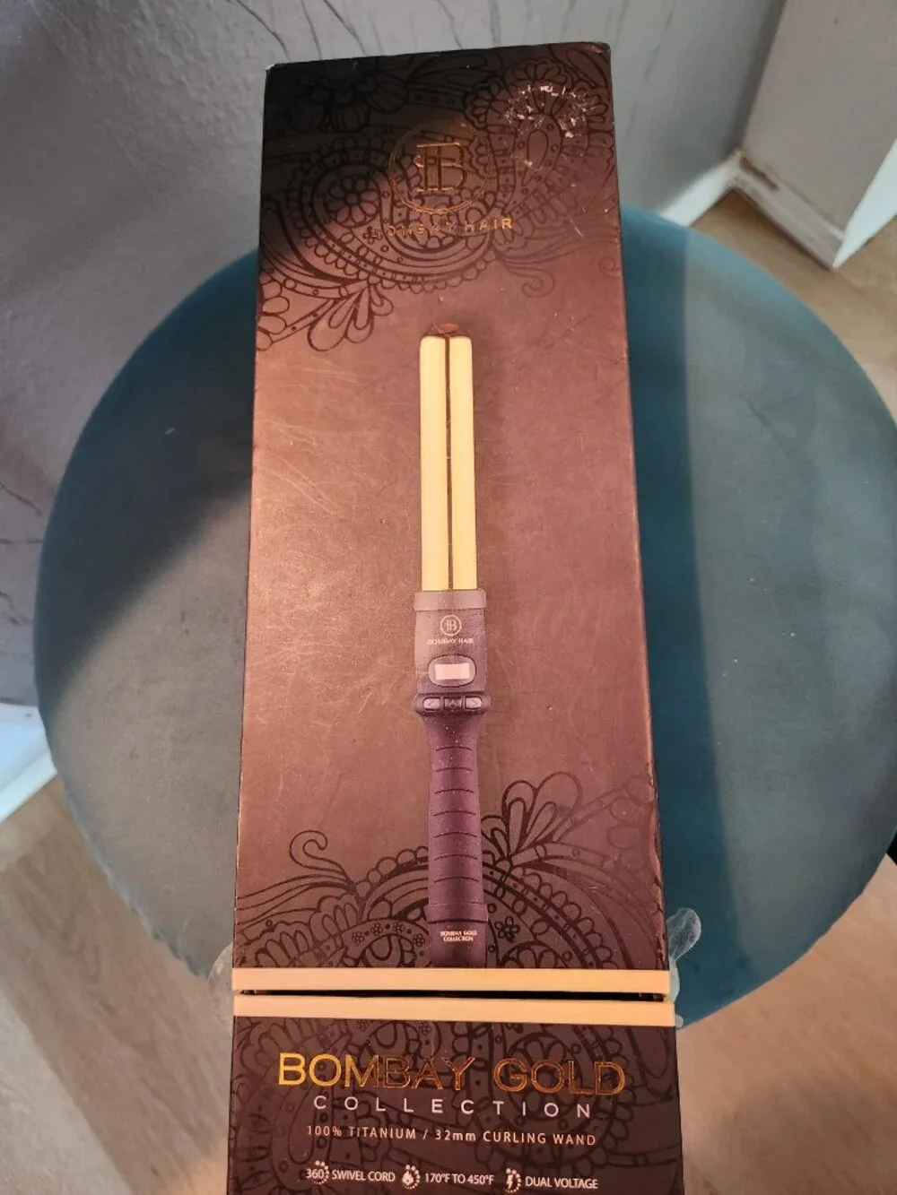 BOMBAY COLLECTION ~ 32mm Rose Gold Curling Iron Professional Titanium Wand ~ NIB
